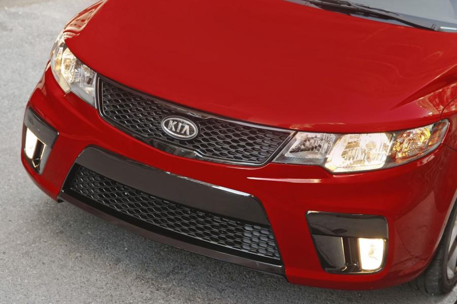  Kia Forte Koup 2009 года  (фото 63 из 169)